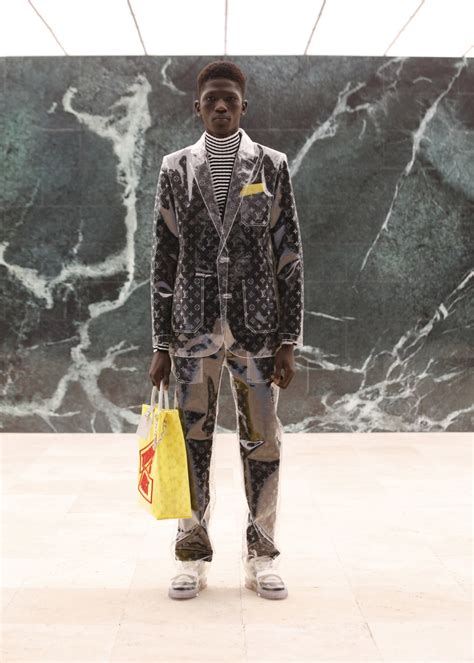 louis vuitton men's fall 2021|Louis Vuitton baggage.